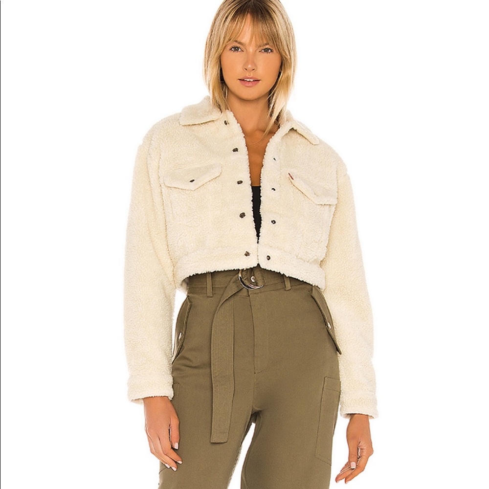 LEVI’S Cropped Sherpa Jacket